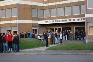 Près de 200 étudiants en DU de 1ere année mais aussi de très nombreux futurs licenciés pour cette nouvelle vague de rentrée universitaire. Photo G. C