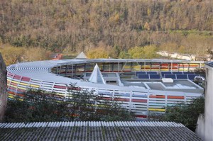 D’une superficie totale de 1 200 m², ce bâtiment haute qualité environnementale n’abrite pas seulement un restaurant mais un pôle de services aux étudiants ouvert aux heures de repas.